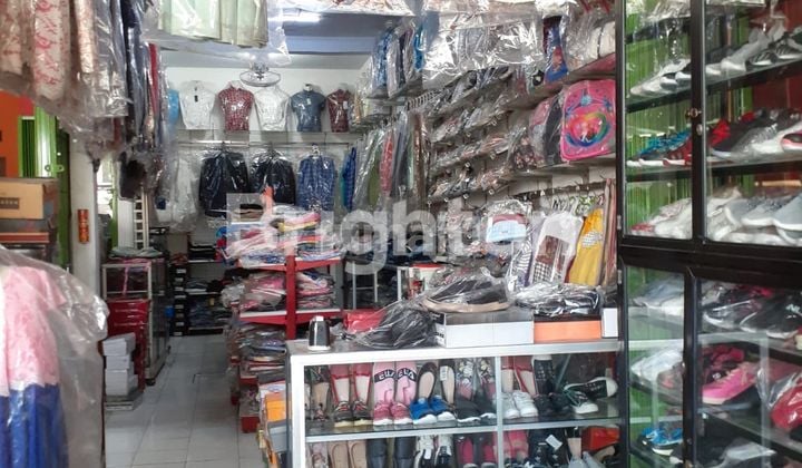 Toko Minimarket. Dan Rumah Hook Strategis Dekat. Sumarecon Bekasi Utara