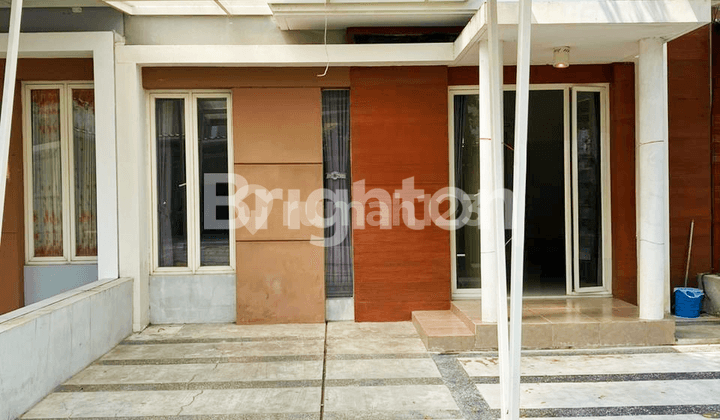 RUMAH MODERN FULL-FURNISHED NEGO DI GREEN ORCHID SUHAT KOTA MALANG