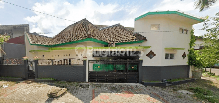 RUMAH KELUARGA HARGA NEGO DI PULAU-PULAU KOTA MALANG