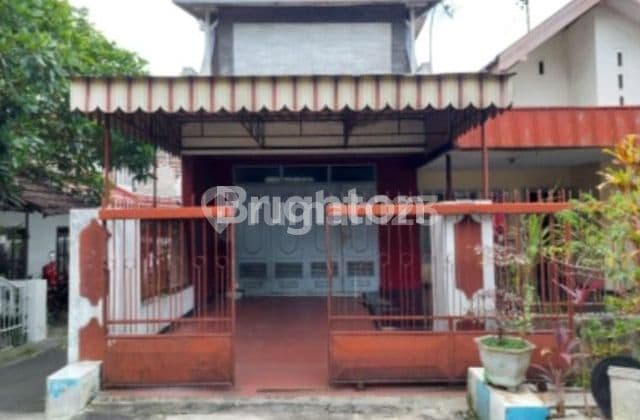 RUMAH KELUARGA NEGO DAERAH SUNGAI-SUNGAI KOTA MALANG