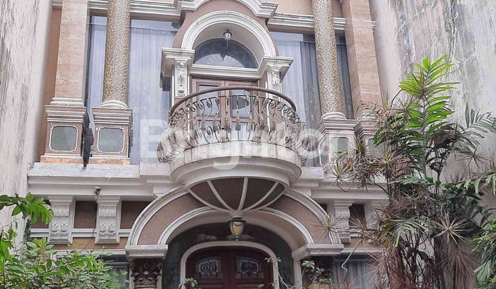 RUMAH MEWAH DAN KANTOR TOKO NEGO DAERAH GALUNGGUNG MALANG