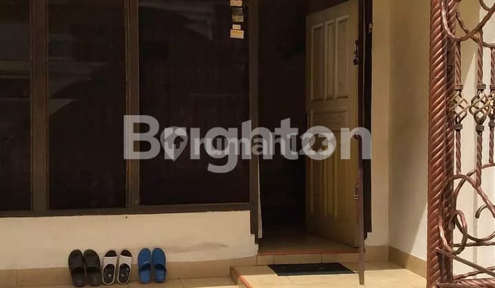 TOWN HOUSE DEMPO DALAM