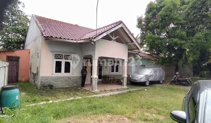 Rumah luas di Kramatjati Jaktim, Hadap Utara! Nilai investasi Tinggi