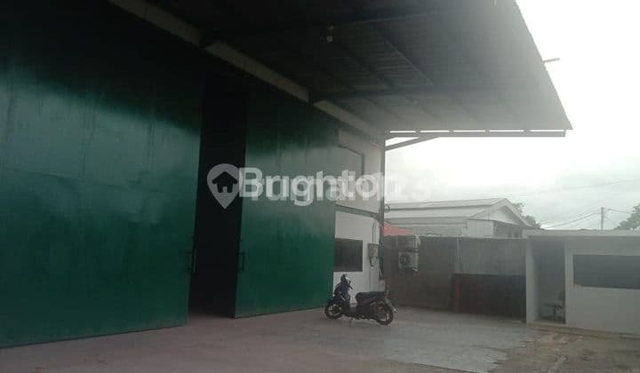 GUDANG STRATEGIS PINGGIR JALAN DI CIPONDOH
