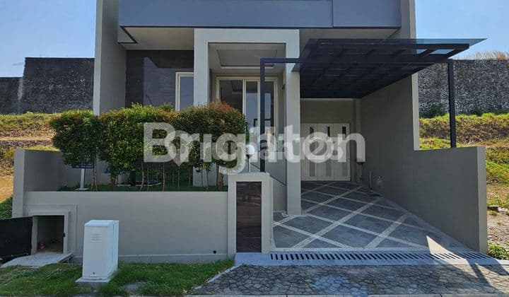 RUMAH MEWAH PLUS LIFT DI CANDI GOLF SEMARANG