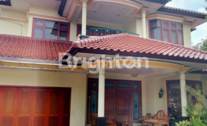 RUMAH ELITE DI SEMARANG ATAS DAERAH GAJAH MUNGKUR COCOK UNTUK GUEST HOUSE
