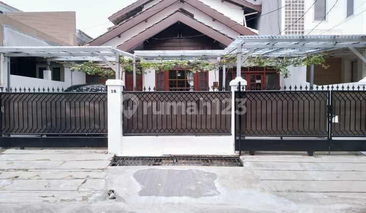 Dijual Rumah di Sektor 5 Bintaro Jaya Tangerang Selatan