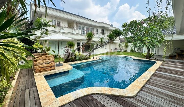 Mewah dengan Private Pool Lokasi Premium Cilandak Jakarta Selatan