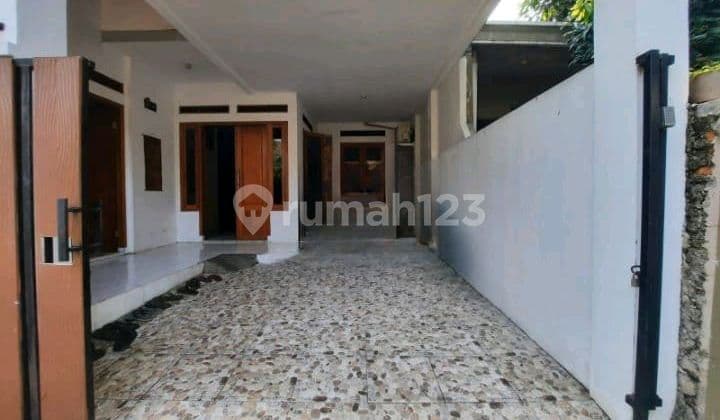 Rumah Cantik Siap Huni di Perumahan Bumi Puspitek Asri Dekat Aeon BSD Tangerang Selatan