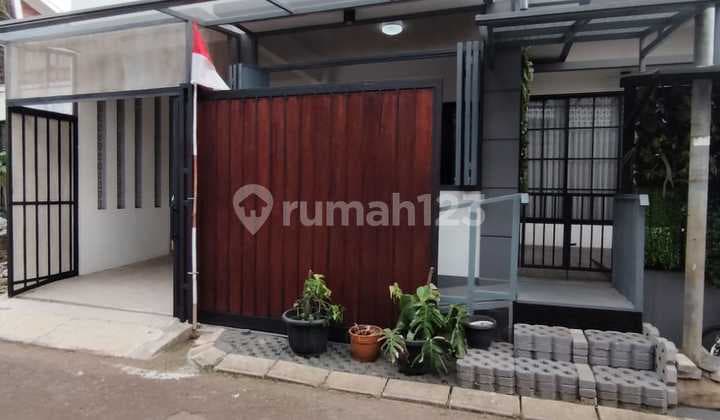 Rumah Siap Huni Ada Swimming Pool di Mahagoni Park Bintaro