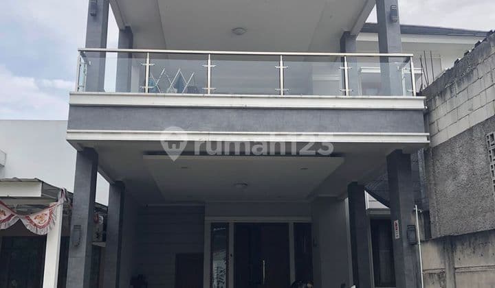 For Sale! Rumah 2 Lantai Rapih Siap Huni di Perumahan Grand Cibubur Cikeas