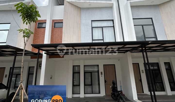 Dijual Rumah 2.5 Lantai Bersih Siap Huni di The Bintaro View Tangsel