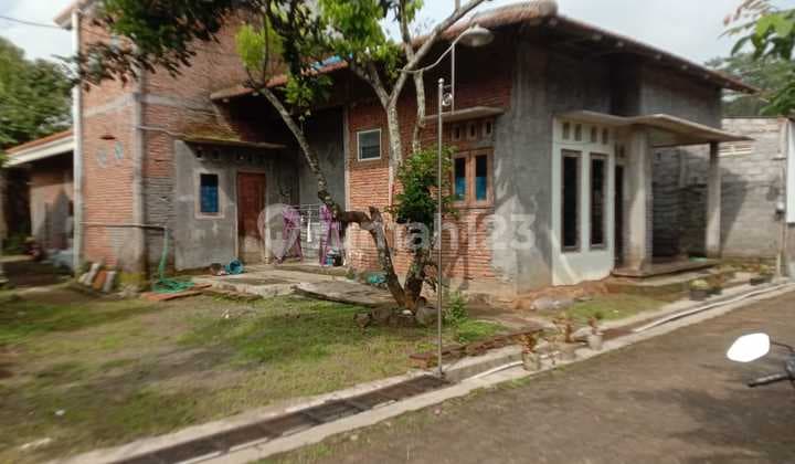 Rumah Strategis Dekat Unnes Di Pakintelan Gunungpati Semarang