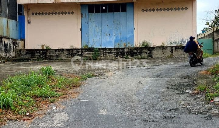 Gudang Siap Pakai Di Jalur Pelabuhan Utama Pekanbaru