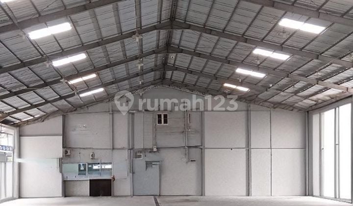 Gudang Strategis Tengah Kota Siap Pakai Pekanbaru