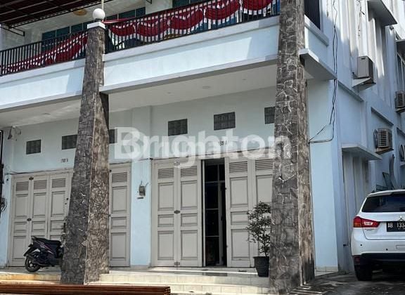 Ruko Gandeng Strategis 3,5 Lantai Dekat Depot Pertamina, Pelabuhan Sungai Duku Tanjung Datuk
