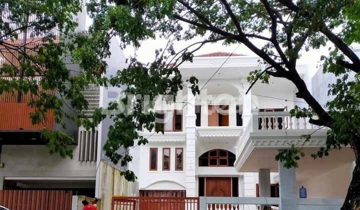 Rumah Cluster Mewah Ekslusif Siap Huni Tengah Kota, Di Pemuda Riau