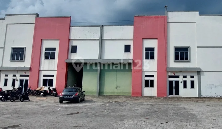 Gudang Siap Operasional 3.772M² di Kawasan Industri di Pasir Putih Kampar