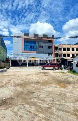 Ruko 3 Pintu Strategis di Jalan Soekarno Hatta - Pekanbaru