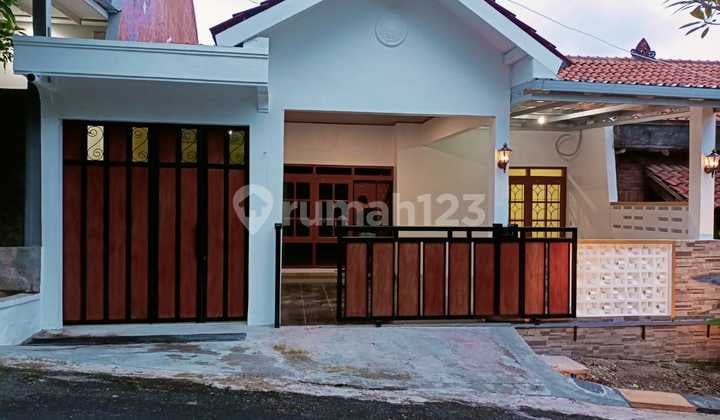 Rumah Dijual Bangunan Baru dan Lingkungan Asri Siap Huni
