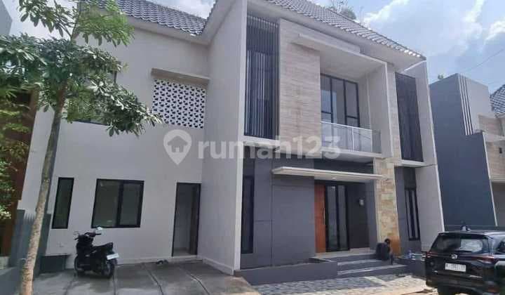 Rumah Baru 2 Lantai Modern Di Perumahan Elite One Gate System
