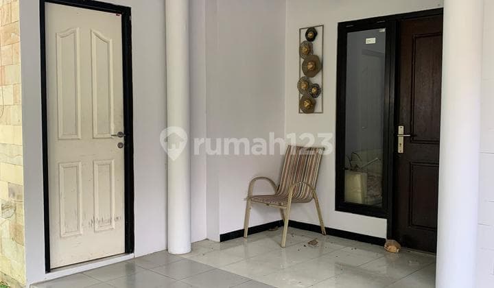 Rumah Semi Furnished Bersih Terawat di Pandanaran Hill