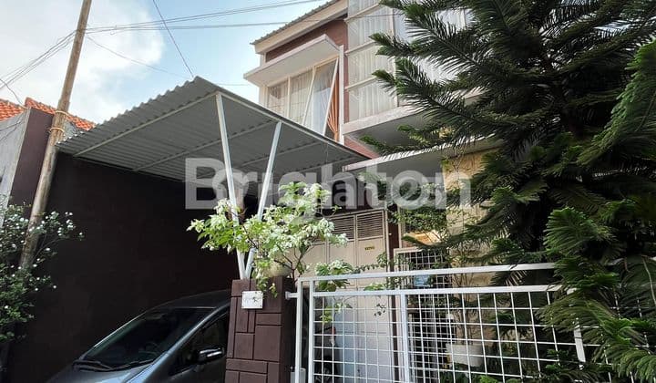 Dijual Rumah Cantik Full Furnished Bangunan Kokoh Tengah Kota