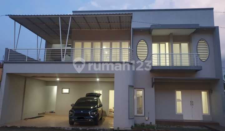 Rumah Dijual 3 Lantai Bangunan Baru, Cluster One Gate System