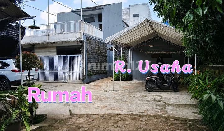 Rumah Luas Siap Huni dengan Ruang Usaha di Tanah Baru