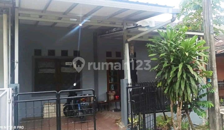 Rumah Strategis Di Griya Cinere