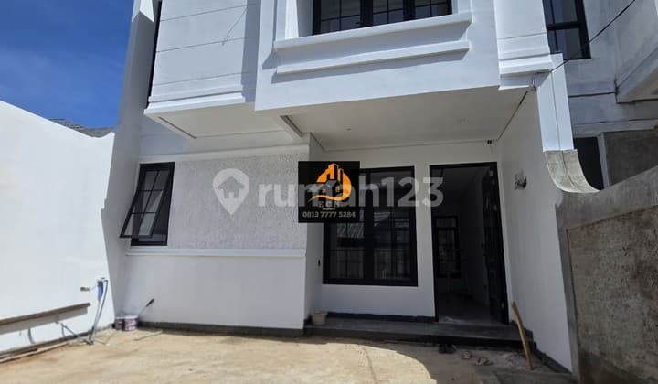 T80.Dijual Rumah Baru Dalam Komplek Pondok Bambu Jakarta Timur