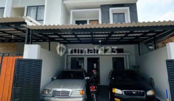 Tp30 Dijual Rumah 2 Lantai Minimalis Modern di Kodau - Bekasi