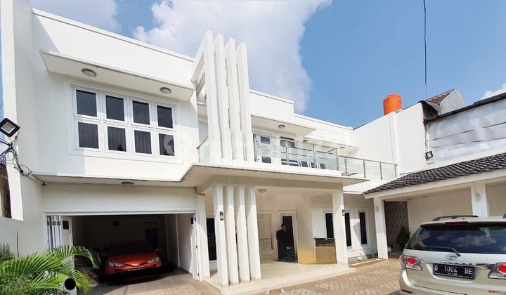 J79.kantor Mewah 2 Lantai Area Istimewa Jl Jati Padang Jaksel