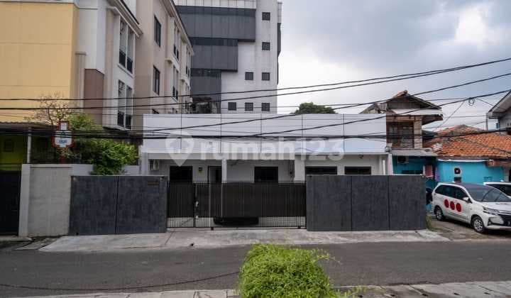249. Fully Occupied 17-Room Boarding House on Jl Utama Mampang Prapatan