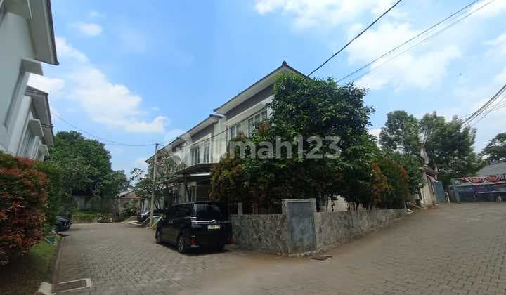 Rumah Hook 2 Lantai, Furnished Dicasa39 Townhouse Cibubur Jl. Pulo, Leuwinanggung, Tapos, Depok