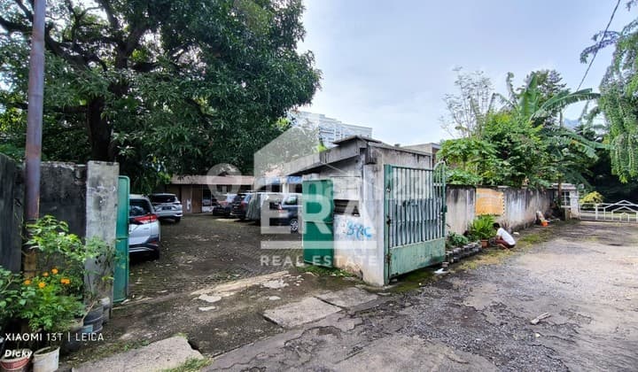TANAH DI JUAL LOKASI SANGAT STARTEGIS DI JAKARTA SELATAN DI BAWAH HARGA NJOP