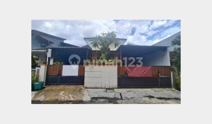 Strategic Ready-to-Occupy House Near YKPN Seturan Campus