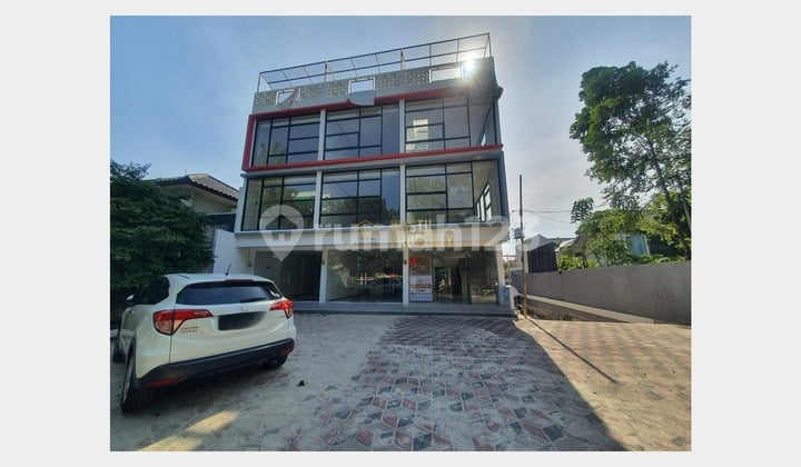 Sisa 1 Unit! Ruko Cantik 3 Lantai Dekat Ragunan