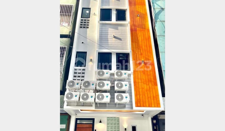 Exclusive Kost 4 Floors Ready for Takeover Location Near Old Town Jakarta