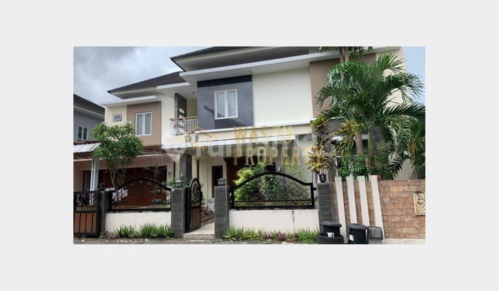 Rumah Eksklusif 2 Lantai Ada Kolam Renang di Ngemplak Sleman