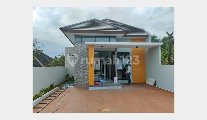 Ready-to-Occupy House in Pakem Sleman Near Kopi Klotok