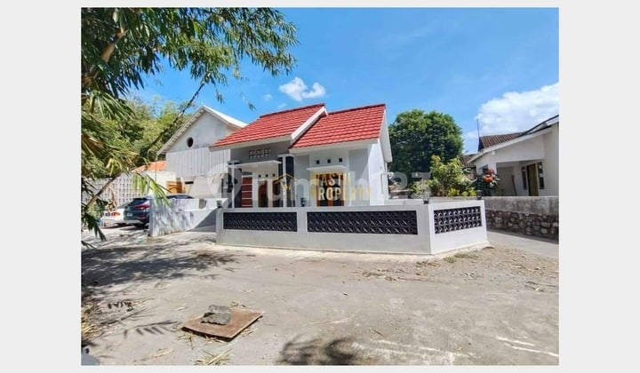 Affordable Ready-to-Occupy House in Pakem Sleman - Serene Atmosphere