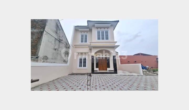 Rumah Cantik 2 Lantai Harga Promo di Potorono Bantul