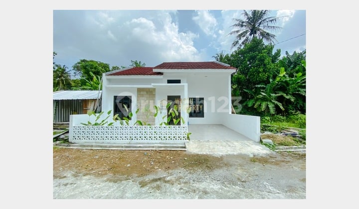 Rumah Murah Siap Bangun Akses Cepat ke Jl. Wates