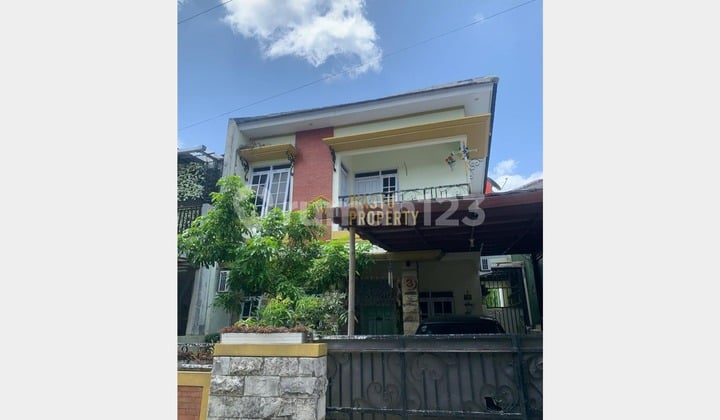 Rumah Full Furnish 2 Lantai Dekat Lotte Mart Maguwoharjo