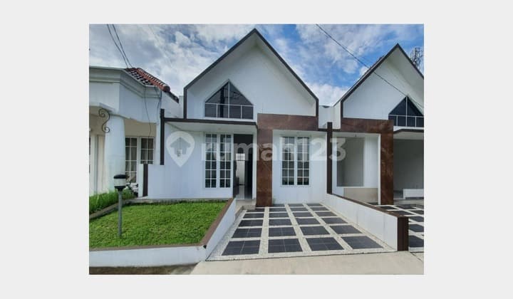 Rumah Minimalis DP Ringan di Cluster Tenang Cibinong Bogor