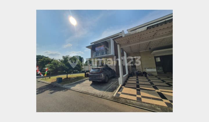 Rumah Secondary 2Lt Hook Dekat Summarecon Bekasi