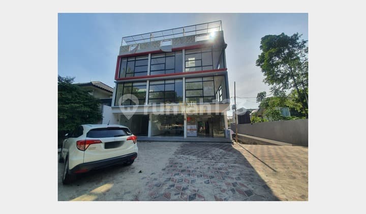 Ruko Murah Dekat Ragunan, 3 Lantai Fasad Modern di Jagakarsa