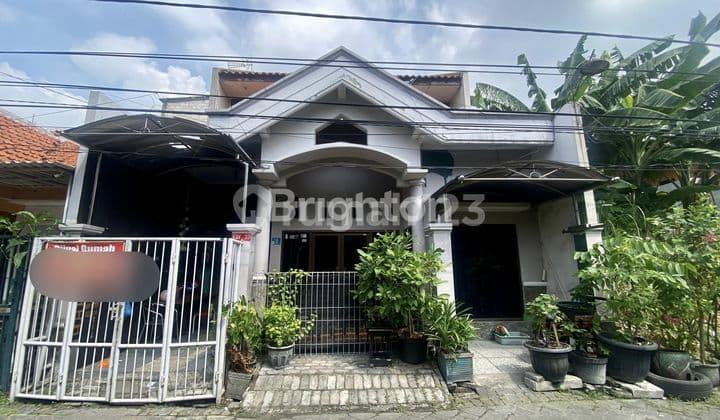 Rumah 2 Lantai Jambangan Indah Siap Huni