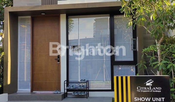 DAPHNE CITRALAND THE SINGAPORE OF SURABAYA